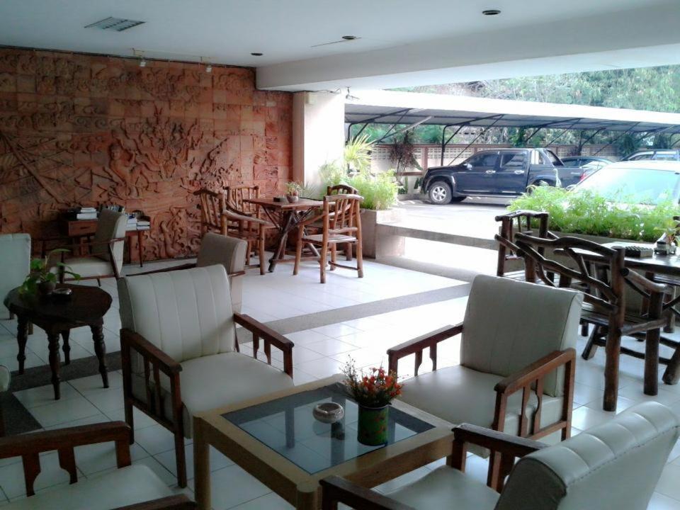 M In Korat Service Apartment Nakhonratchasima Exteriér fotografie