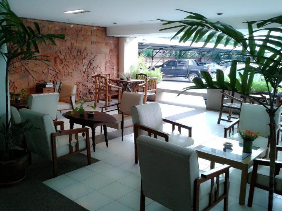 M In Korat Service Apartment Nakhonratchasima Exteriér fotografie